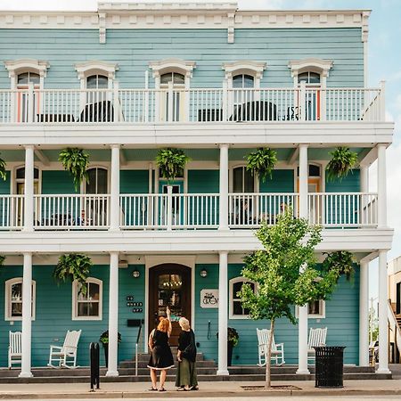 The Grove Hotel Kingsville Экстерьер фото