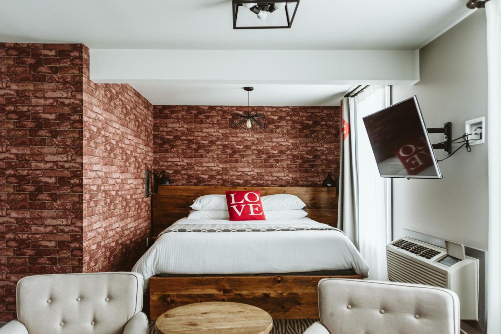 The Grove Hotel Kingsville Экстерьер фото