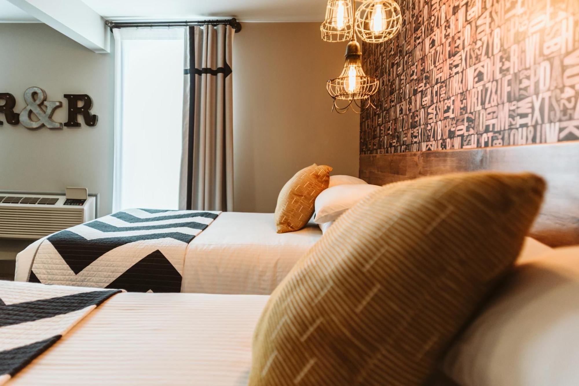 The Grove Hotel Kingsville Экстерьер фото
